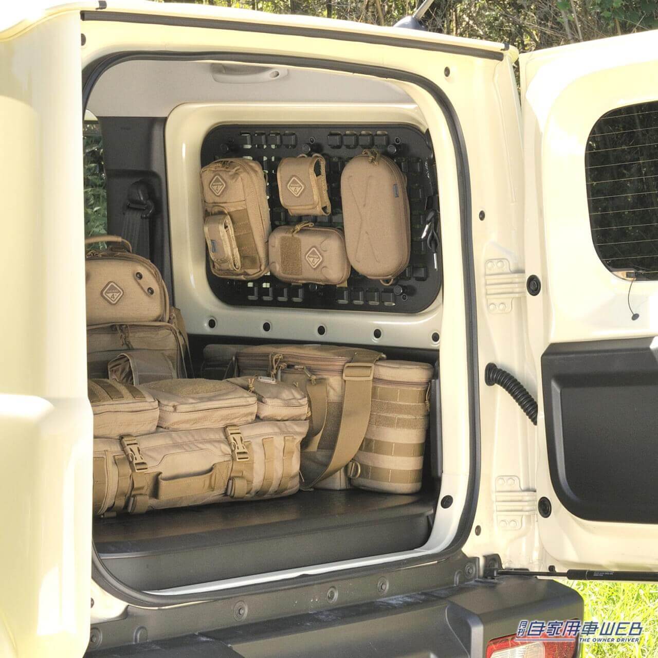 |ジムニー専用設計!!モールシステムに対応した壁面収納アイテムが発売!