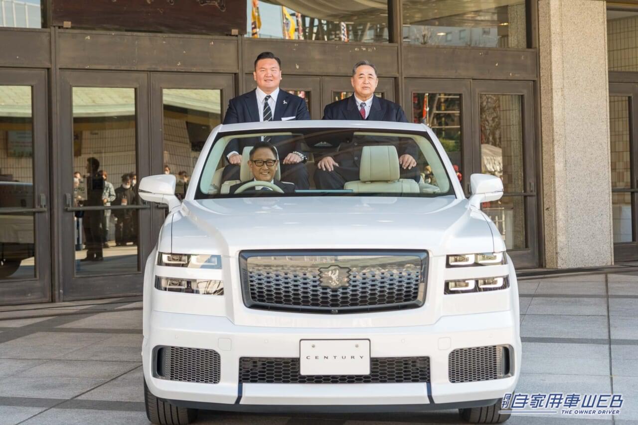|トヨタ、世界に1台の新型センチュリーのパレードカーをお披露目
