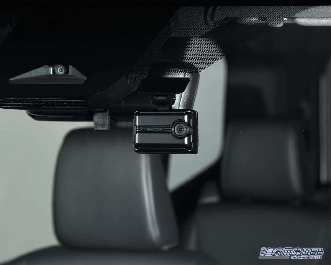 |夜間でも鮮明な映像が録画可能な前後2カメラモデル「HDR301」発売!