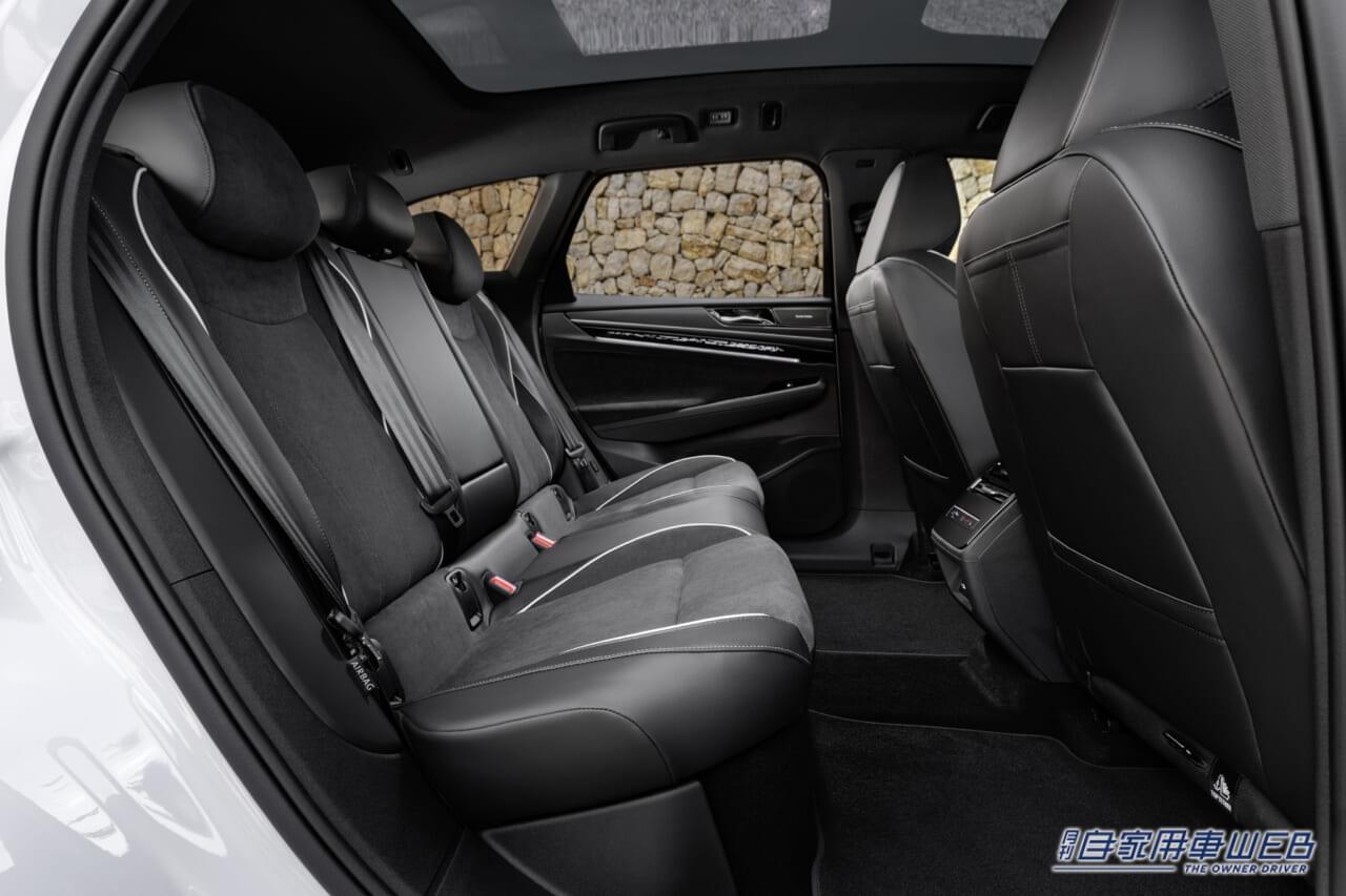 |フォルクスワーゲン、航続距離最大685kmの電動オールラウンダー「ID.7ツアラー」を世界初公開