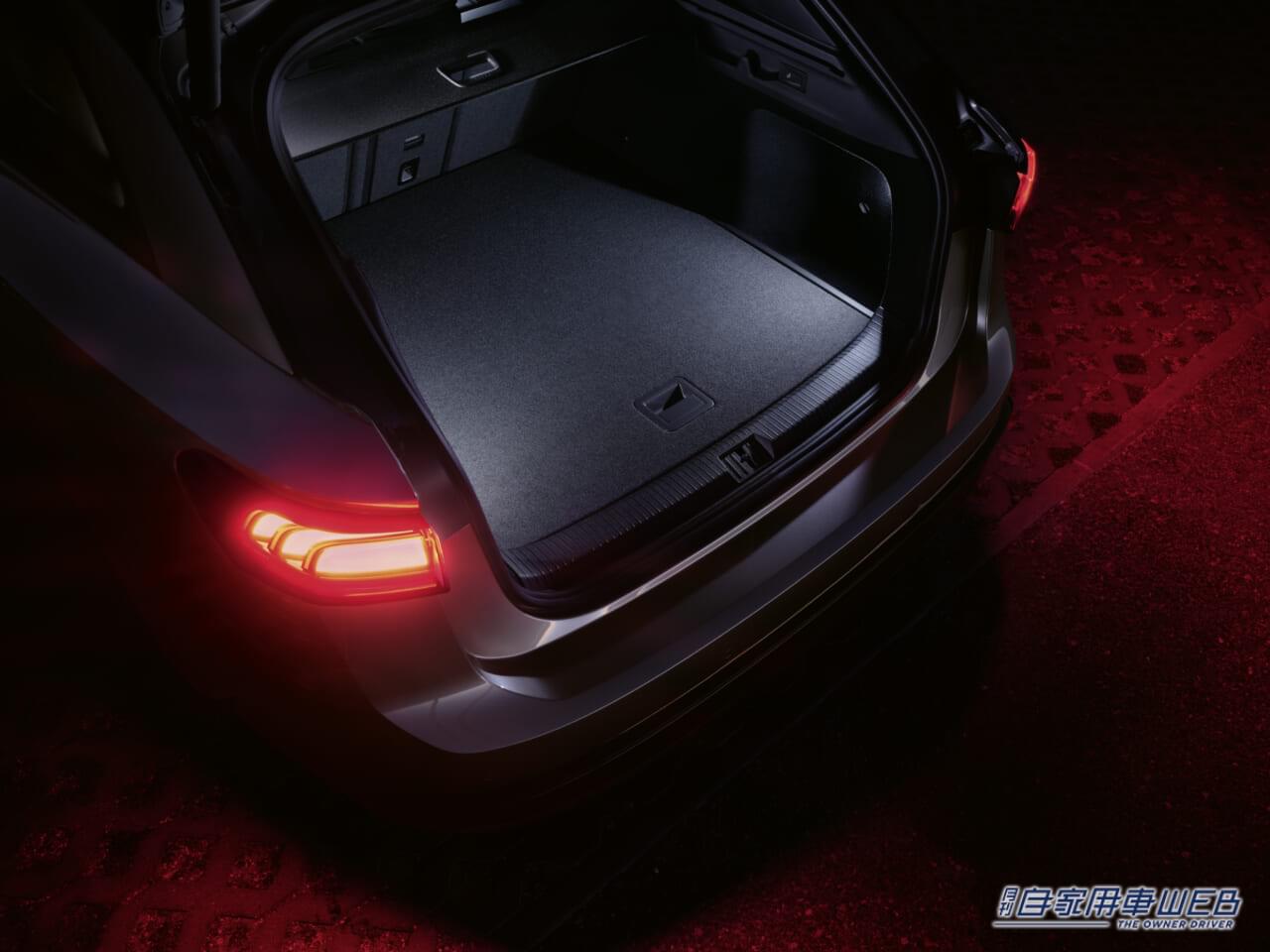 |フォルクスワーゲン、航続距離最大685kmの電動オールラウンダー「ID.7ツアラー」を世界初公開