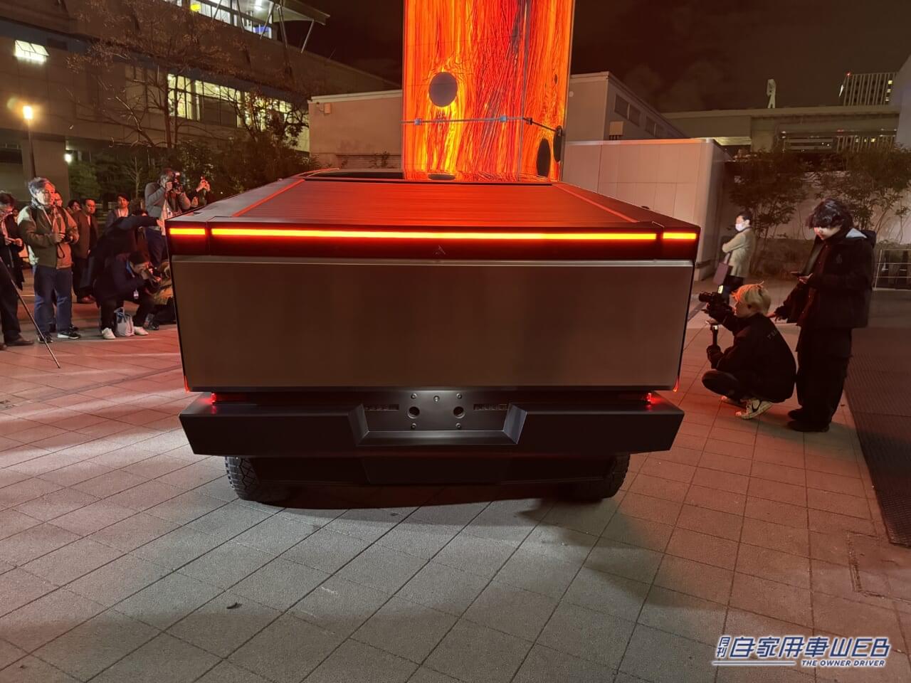 |テスラがサイバートラックを日本初公開! 日本での発売予定はなし