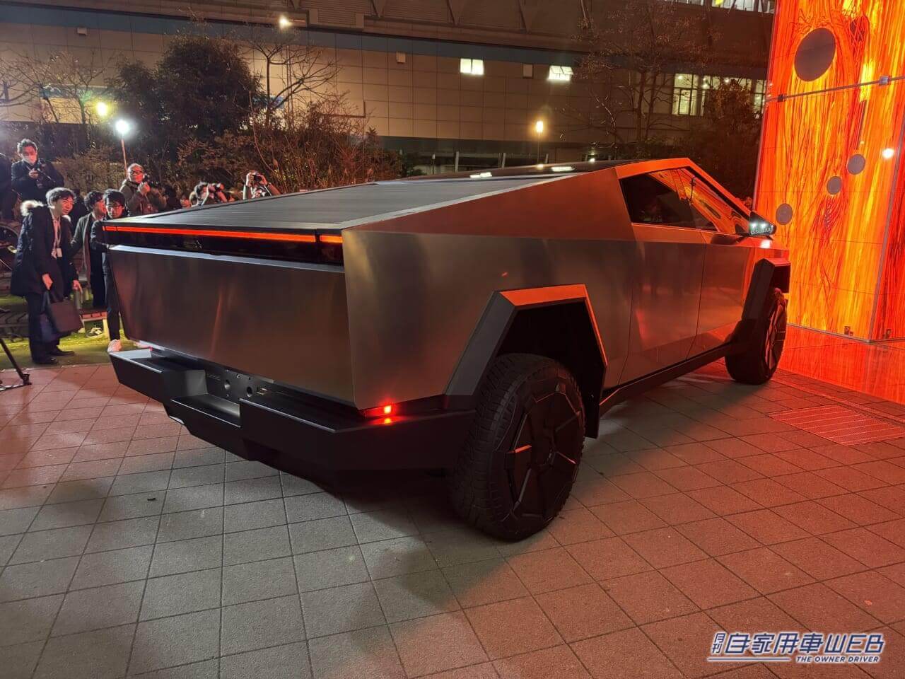 |テスラがサイバートラックを日本初公開! 日本での発売予定はなし