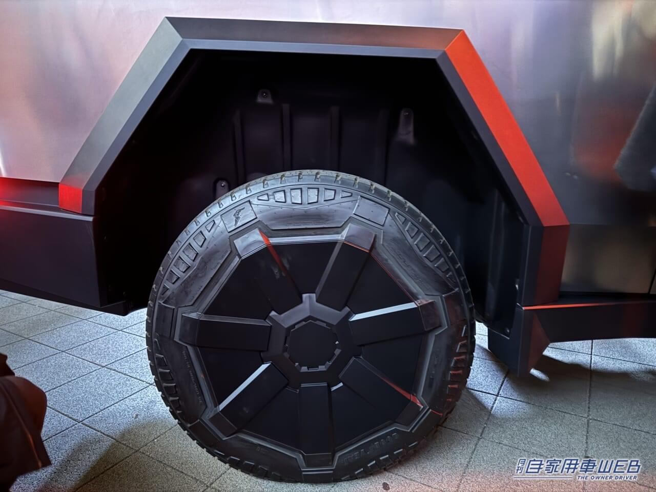 |テスラがサイバートラックを日本初公開! 日本での発売予定はなし