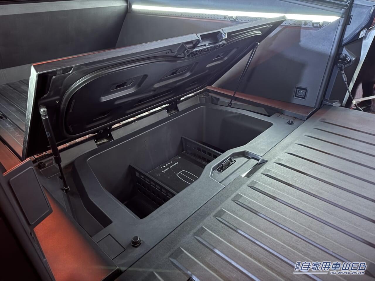 |テスラがサイバートラックを日本初公開! 日本での発売予定はなし