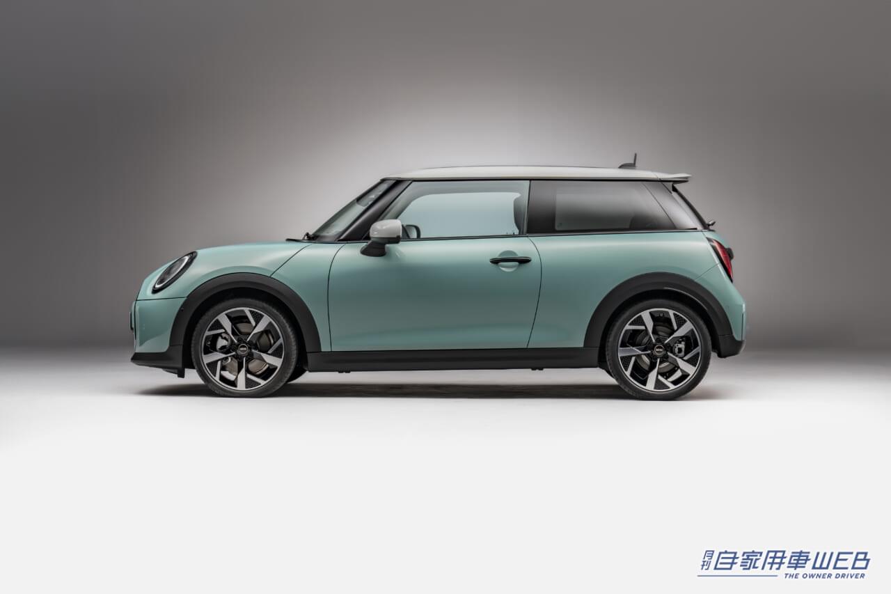 |MINI、ガソリンエンジンの3気筒「新型MINIクーパーC」と4気筒の「新型MINIクーパーS」を発表