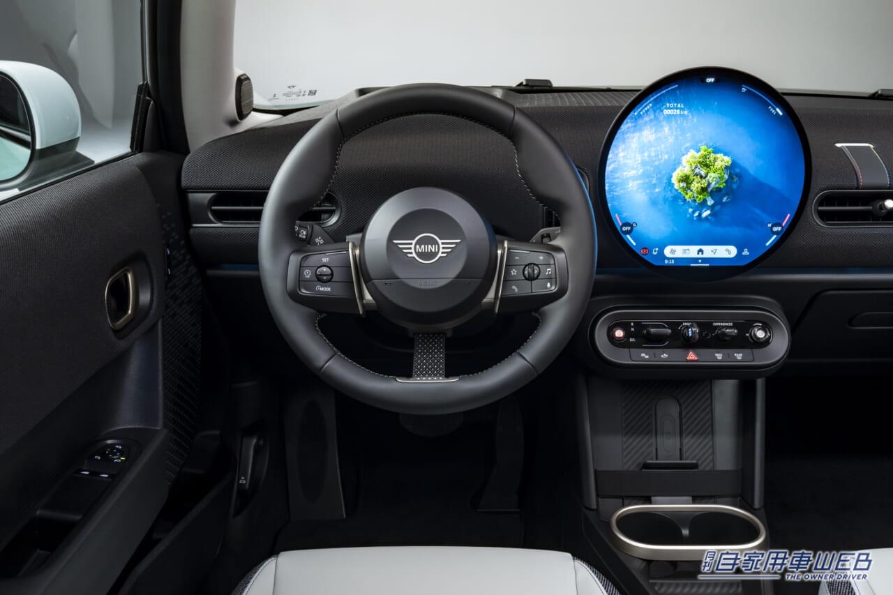 |MINI、ガソリンエンジンの3気筒「新型MINIクーパーC」と4気筒の「新型MINIクーパーS」を発表