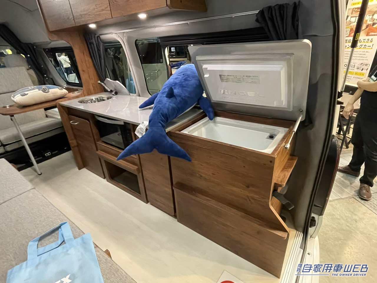 |充実装備の車内レイアウトはこれが正解! トヨタ ハイエースがベースのキャンパー