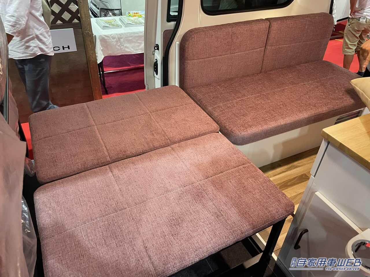 |暖色系のシートとシンプルな装備がちょうどいい! ダイハツ グランマックスがベースのキャンパー