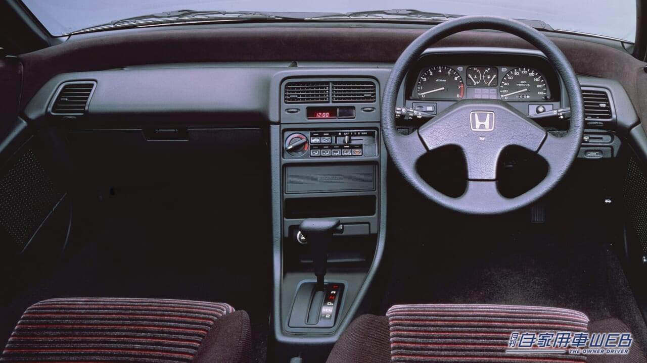 |【旧車FAN】超軽量ボディに高回転エンジン…キレるハンドリングの「CR-X」