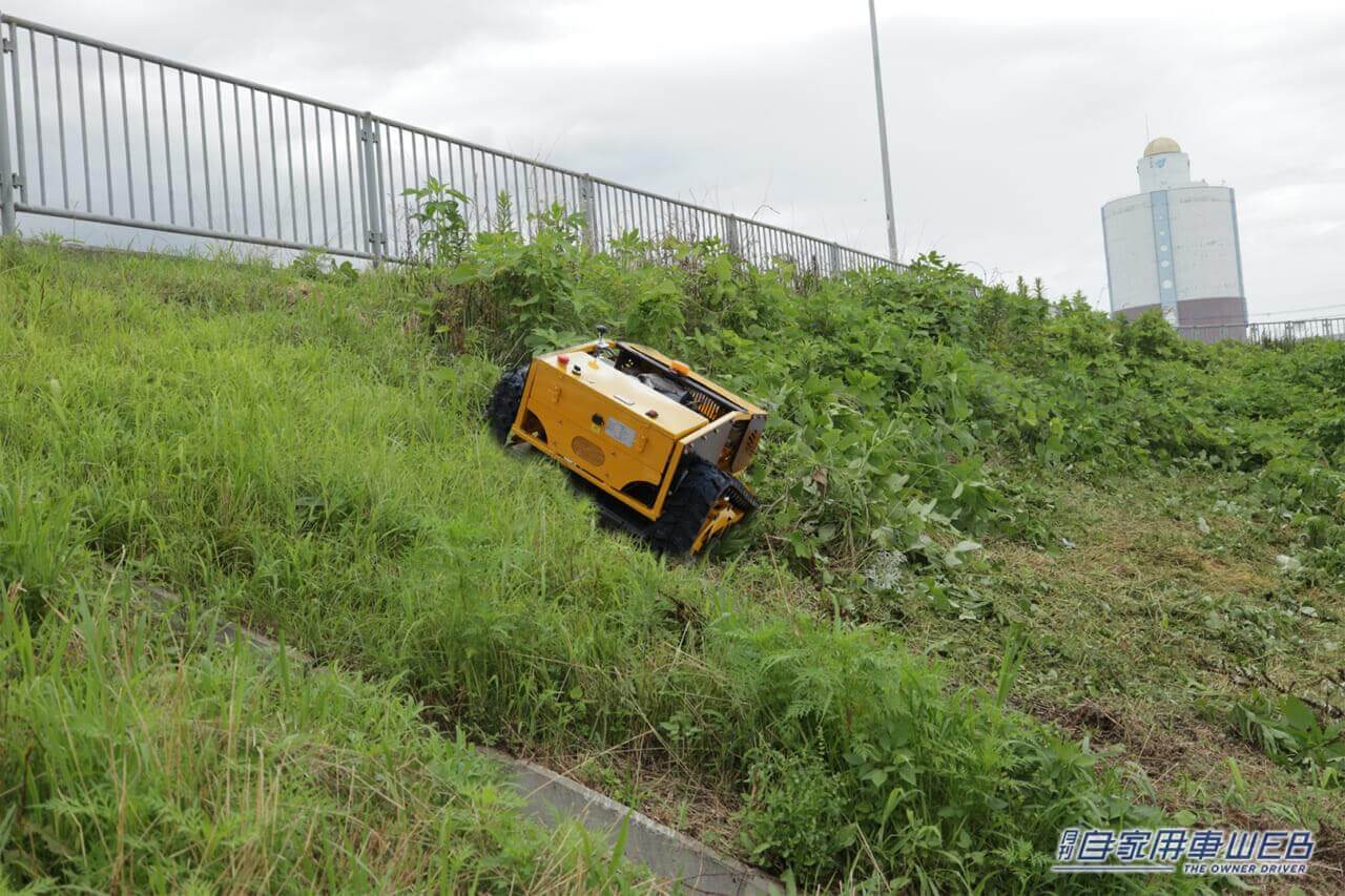 |草刈りはラジコンでする時代!最新モデルのラジコン草刈機『カルゾーLM750』が30%OFF!