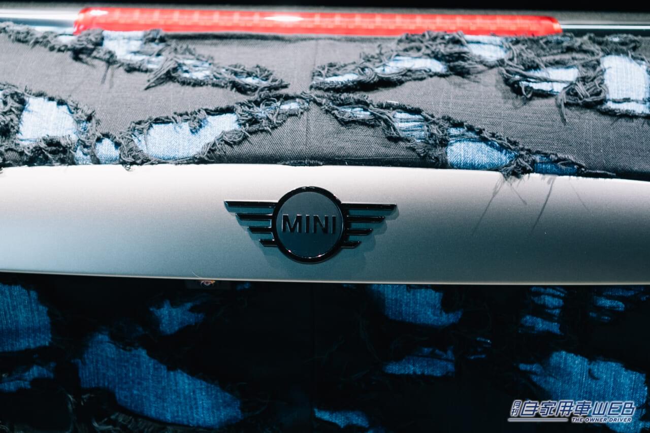 |デニムで制作されたMINI???全貌写真が初公開