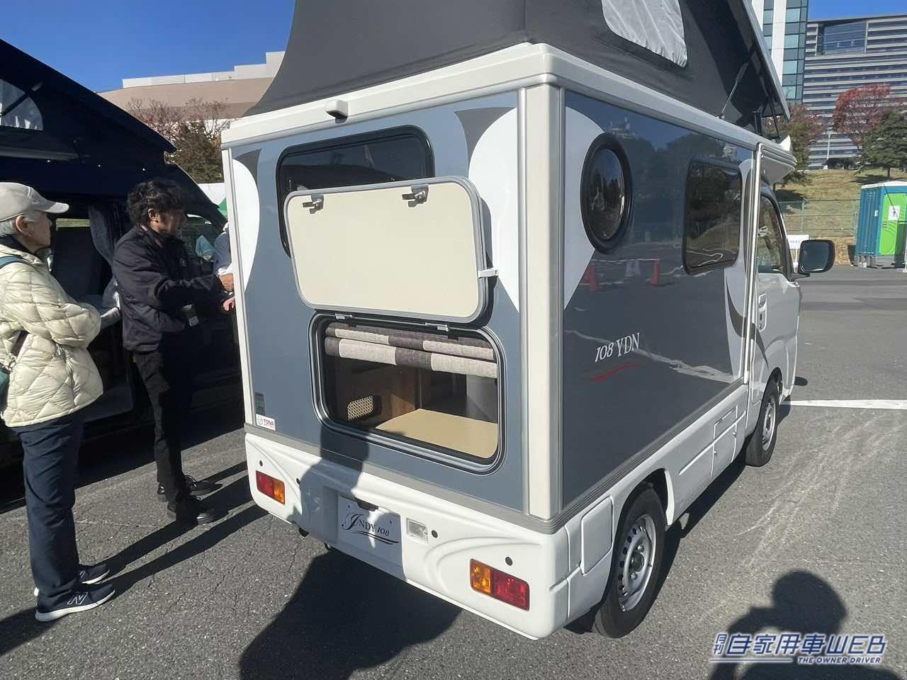 |天井の高い車内は快適ボックスシート! ダイハツ ハイゼットトラックがベースの軽キャンパー