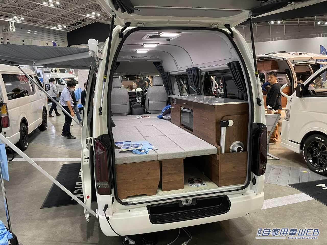 |フルフラットでも超便利! 快適すぎる車内が魅力のトヨタ ハイエースがベースのキャンパー