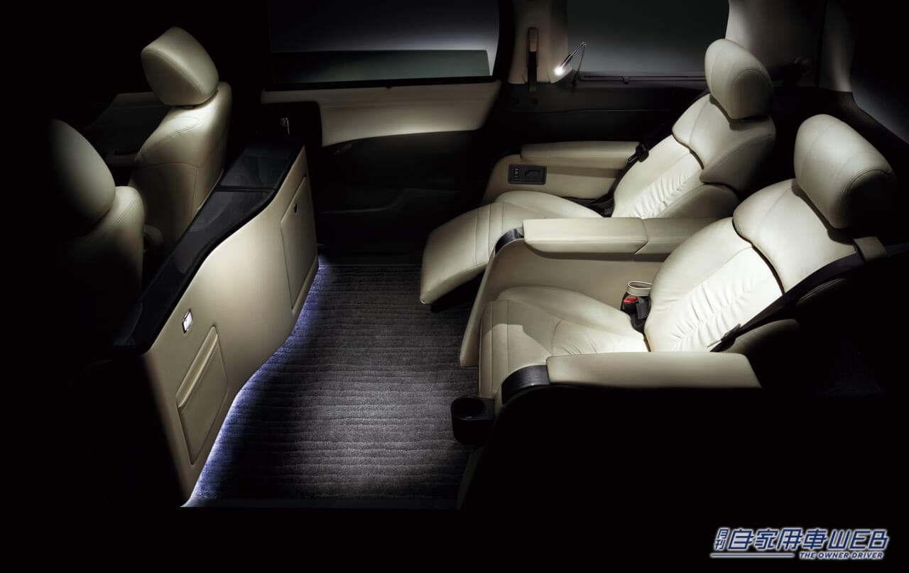 |日産、『エルグランド』に一部仕様変更 インテリジェント アラウンドビューモニターを全車標準装備するなど安全性の向上