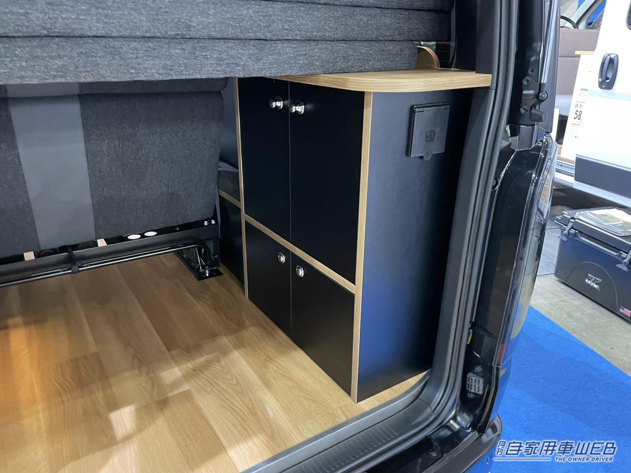 |スッキリとした車内は便利なリラックス空間! トヨタ ハイエースがベースのキャンパー