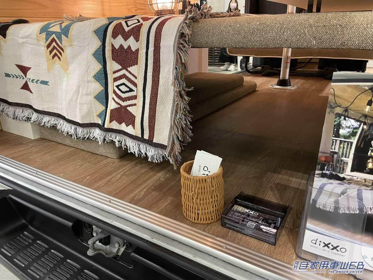 |木材を使った車内は雰囲気抜群! トヨタ ハイエースがベースのキャンパー