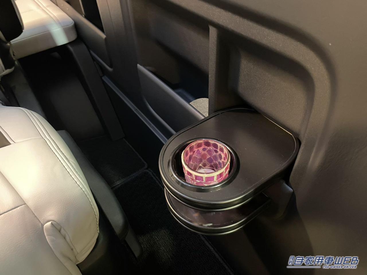 |溢れる高級感と豊富なドリンクホルダーが個性的! トヨタ ハイエースがベースのキャンパー