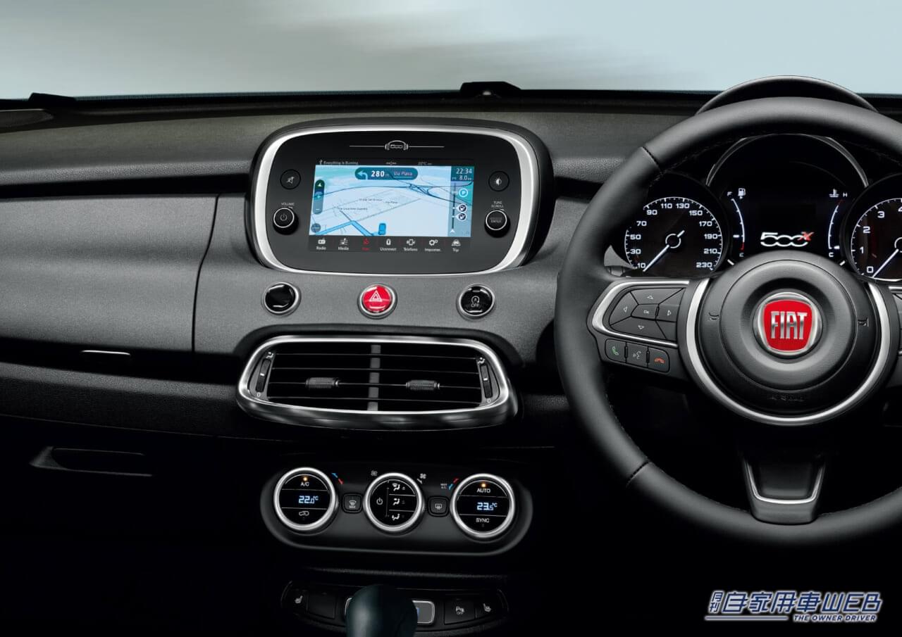 |フィアット、電動ソフトトップの限定車「FIAT 500X ブレッザ」を発売