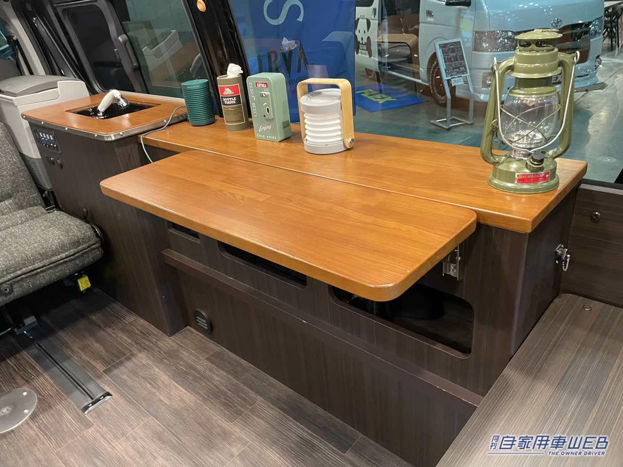 |ガレージのような雰囲気が超カッコいい! トヨタ ハイエースがベースのキャンパー