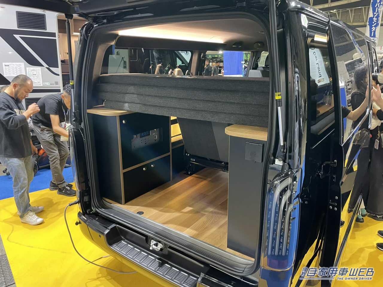 |スッキリとした車内は便利なリラックス空間! トヨタ ハイエースがベースのキャンパー