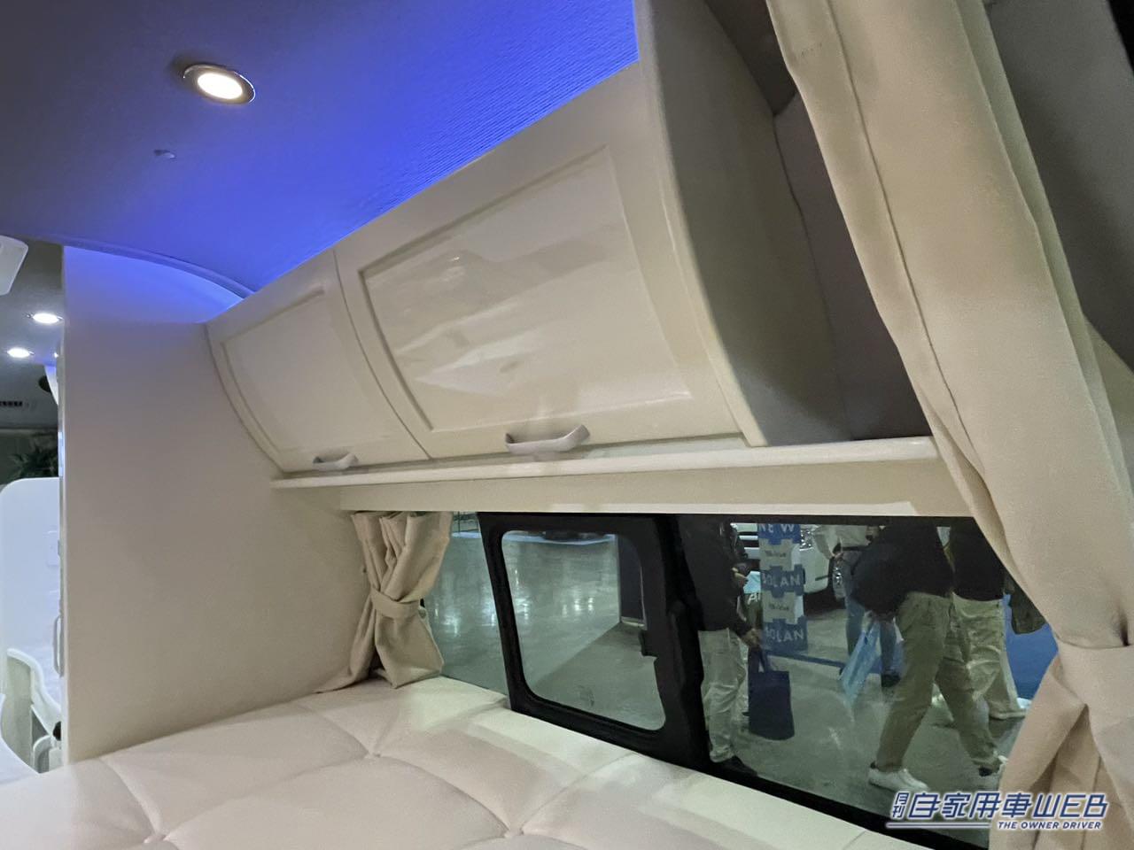 |「おい、嘘だろ…」「ハイエースがここまで?」もはや住宅レベル。キッチン・エアコン・冷蔵庫…なんでも付いてて暮らせるぞ!