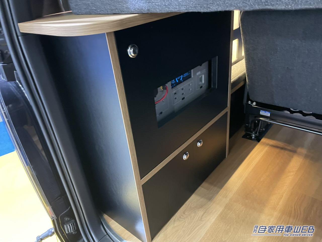 |スッキリとした車内は便利なリラックス空間! トヨタ ハイエースがベースのキャンパー