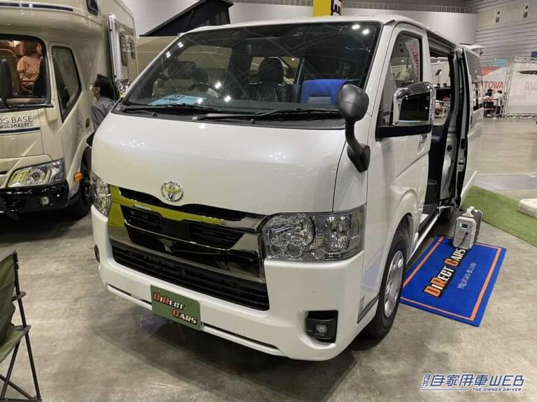 トヨタ・ハイエースをベースにしたキャンピングカー。|「広さ、積載力、強すぎる…」フルフラット最高、やっぱりトヨタ・ハイエース。最強の車中泊を楽しみたいキャンピングカー。