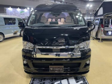 溢れる高級感と豊富なドリンクホルダーが個性的！　トヨタ ハイエースがベースのキャンパー
