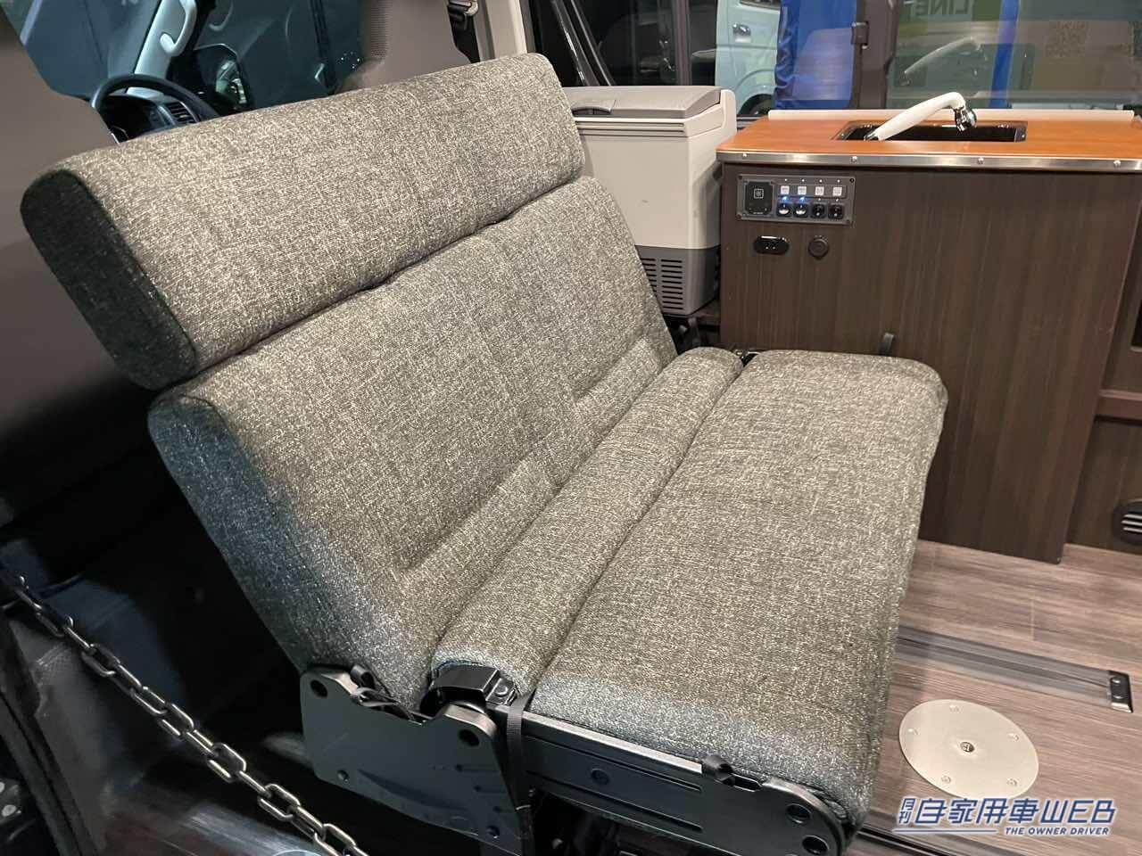 |ガレージのような雰囲気が超カッコいい! トヨタ ハイエースがベースのキャンパー