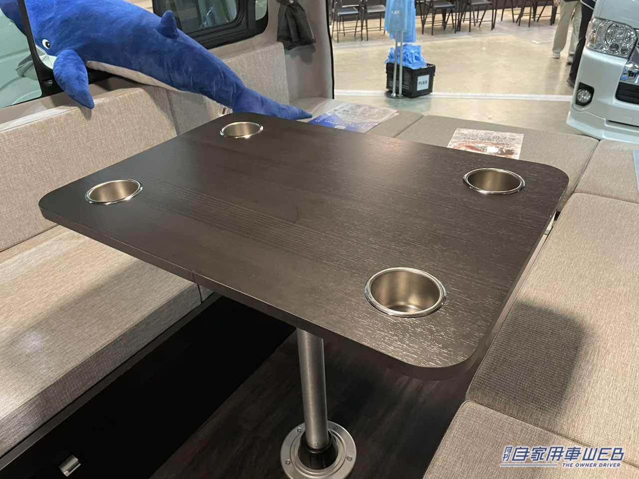 |広ーいボックスシートの快適空間! トヨタ ハイエースがベースのキャンパー