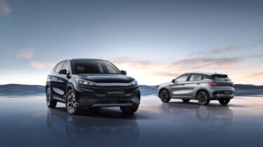 BYD、「BYD ATTO 3」にカラオケなどのアプリを追加できるアップデートを実施 内外装にも新たなカラーを追加