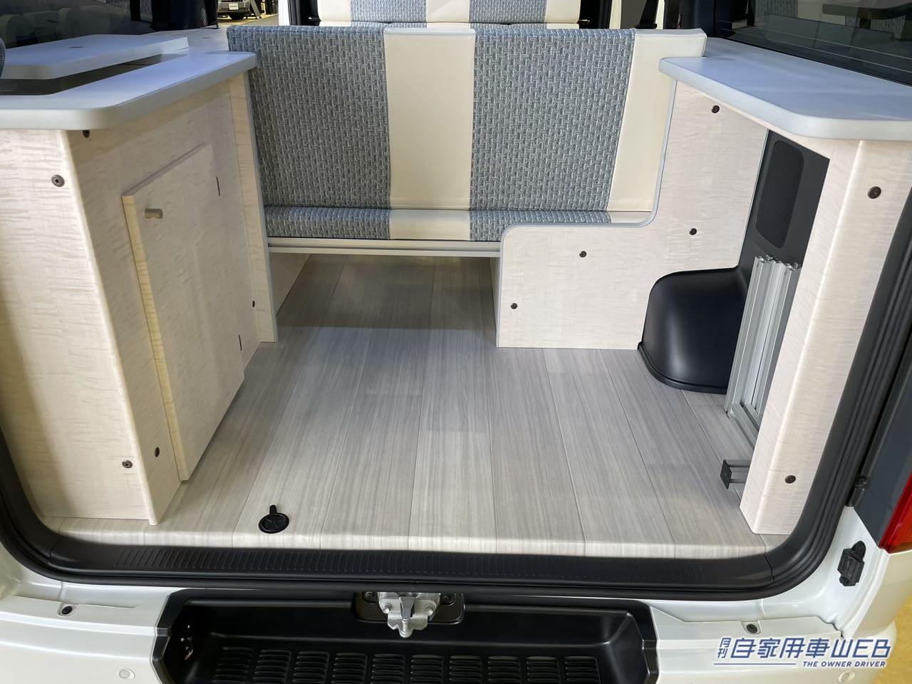 |車外でシャワーが使えて荷室も広い! トヨタ ハイエースがベースのキャンパー