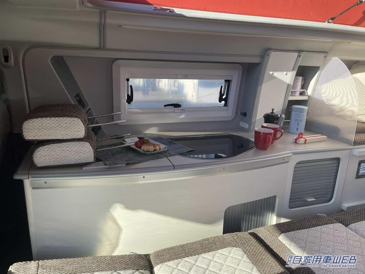 |フラットスペースを最大限に活用したトヨタ ハイエースがベースのキャンパー