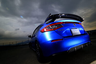 ホンダアクセス、シビック(FL1/FL4)の試作テールゲートスポイラーを初お披露目