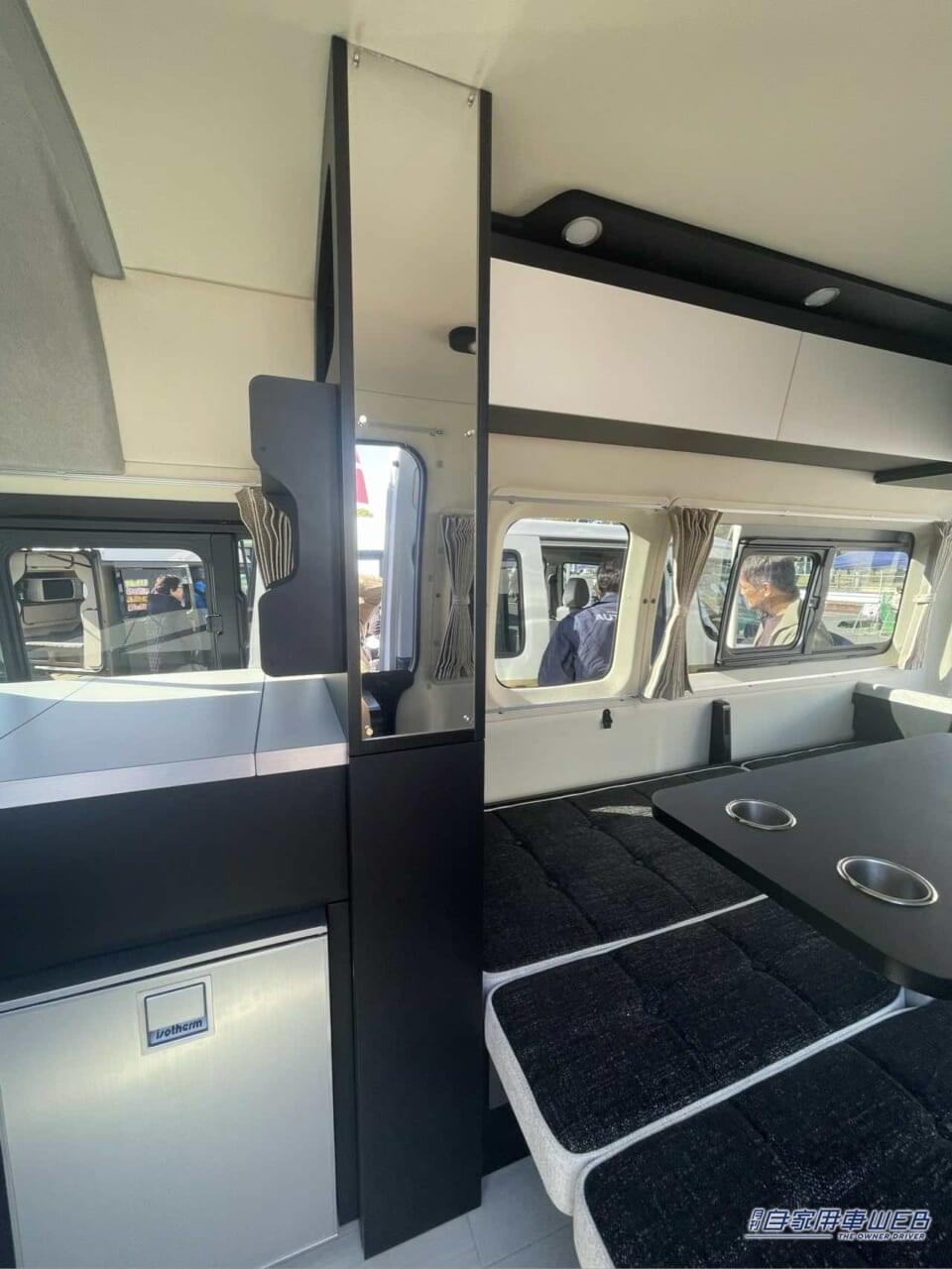 |これはフラットスペースが広くて最高だ! トヨタ ハイエースがベースのキャンパー