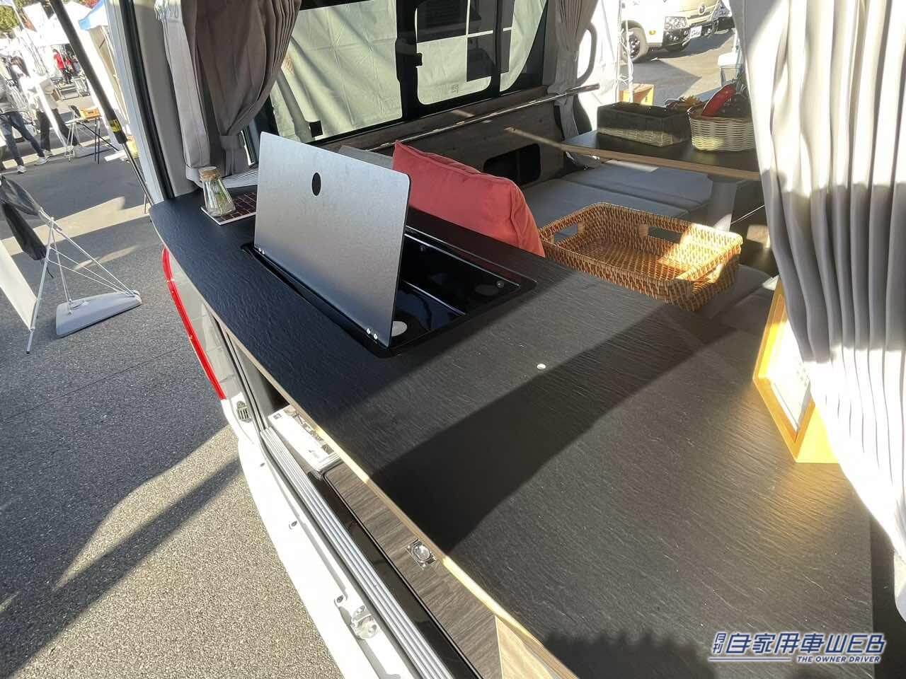 |ウォークスルーと広々シートが便利で快適! トヨタ ハイエースがベースのキャンパー