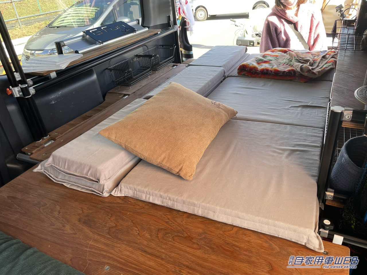 |キャンピングカーのカスタムに超便利! 自在にレイアウトできるアルミフレームを採用したトヨタ ハイエースがベースのキャンパー