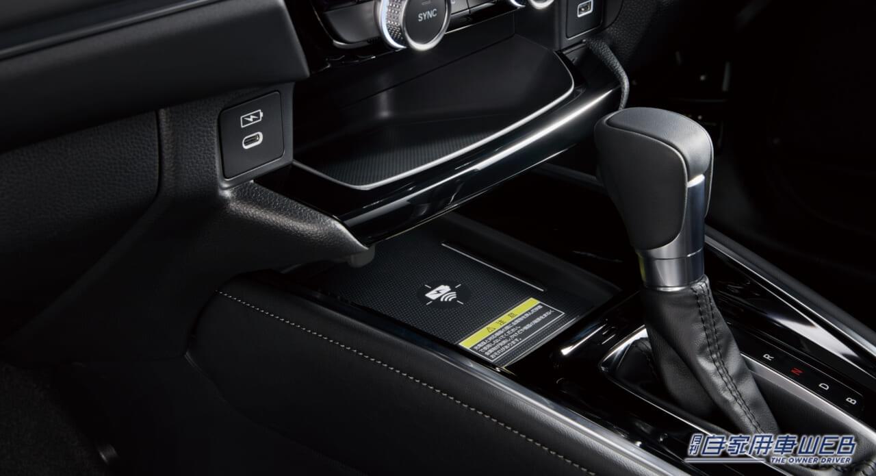 |マイナーチェンジで、アウトドアテイストをプラスした「HuNT(ハント)パッケージ」を新設定。ホンダ、改良型ヴェゼルの発売を開始