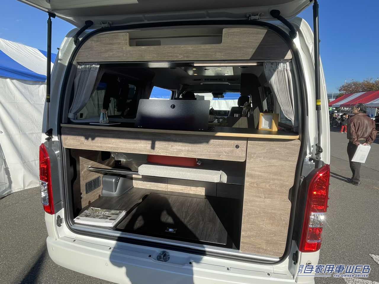 |ウォークスルーと広々シートが便利で快適! トヨタ ハイエースがベースのキャンパー