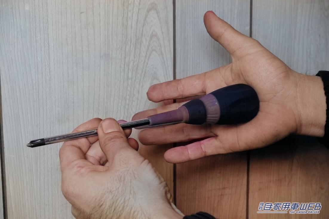 |「やっちゃった…」ナメたネジどうやって外す?簡単な裏ワザ「マジ助かる」「絶望してた」