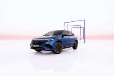 メルセデス・ベンツ、新型「EQA」を発売 航続距離を591kmに伸長