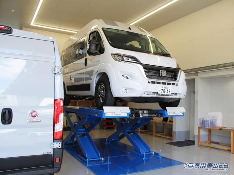 フィアット デュカトのメンテナンス中の様子|日本初上陸の高級モーターホームも! トイファクトリーが輸入キャンピングカー専門店「ユーロトイ相模原」をオープン