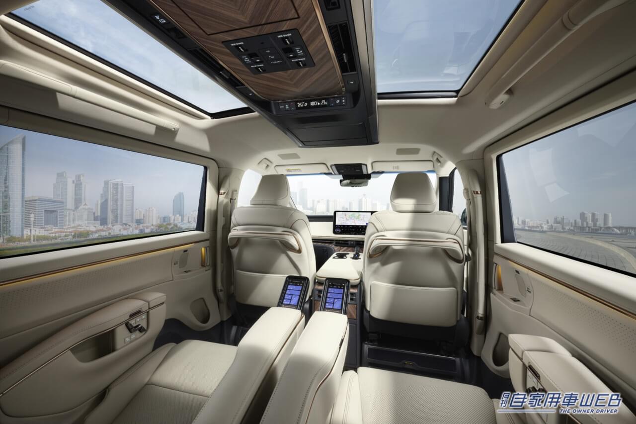 |【価格は1500万円から】レクサス、「LM」に6人乗り仕様”version  L”を追加