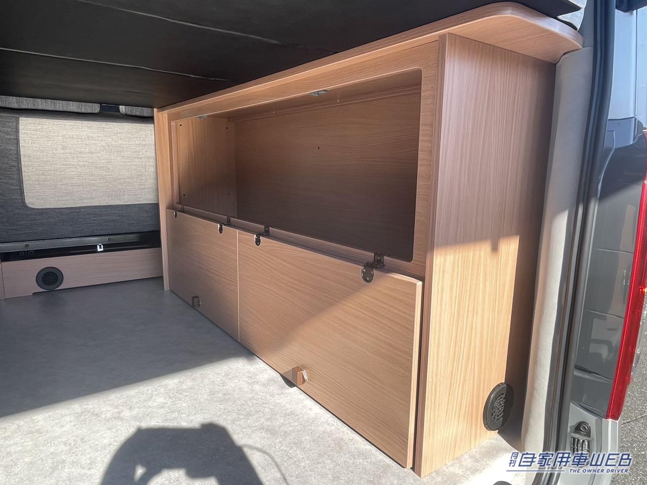 |広々車内でバッチリ収納! レイアウト変更なしでも快適なトヨタ ハイエースがベースのキャンパー