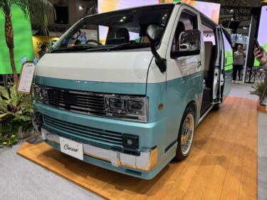 米西海岸の雰囲気満点! 爽やかで個性的なトヨタ ハイエースがベースのキャンパー