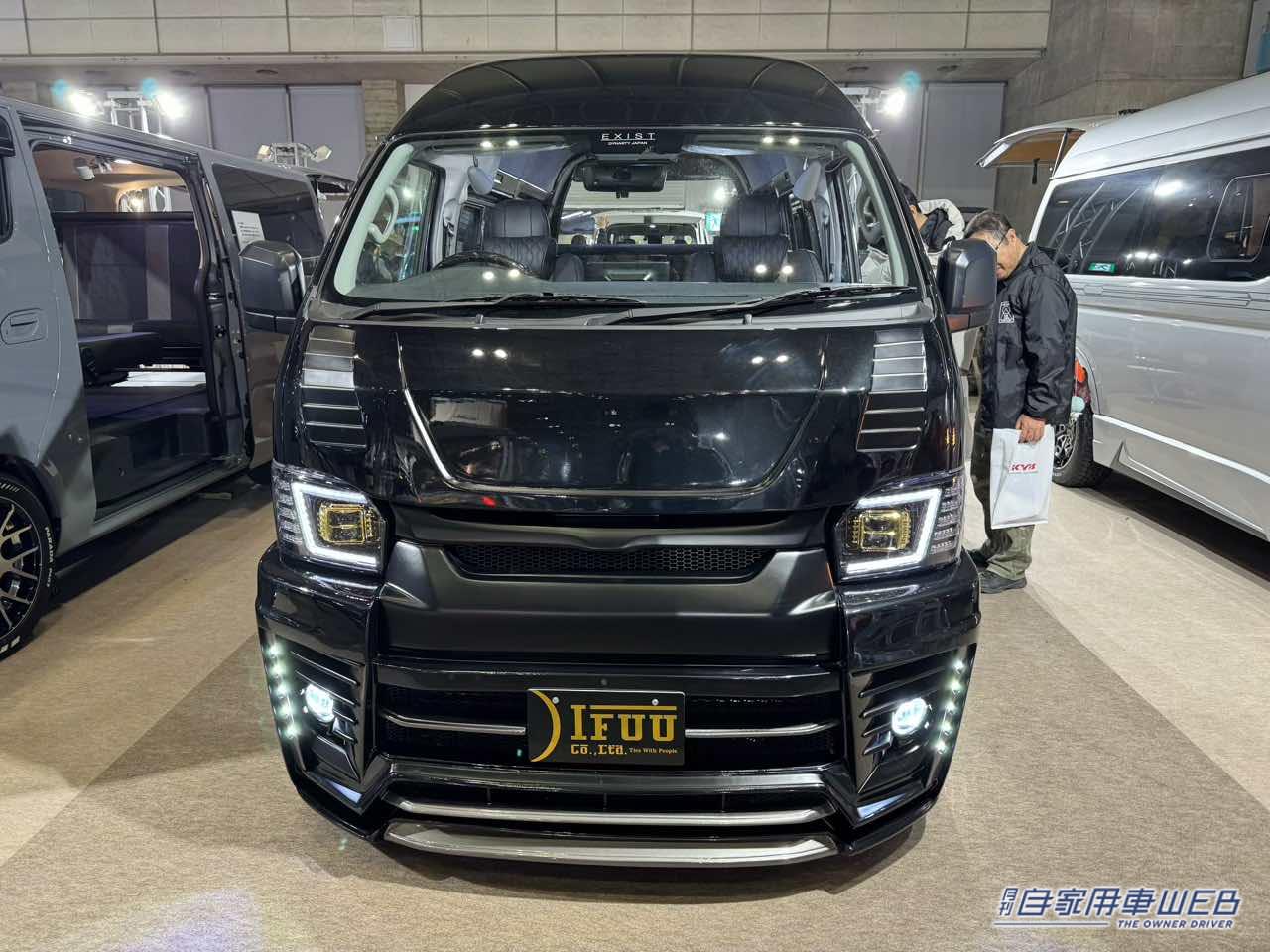 |ダブルのフラットシートが便利で快適! トヨタ ハイエースがベースのキャンパー