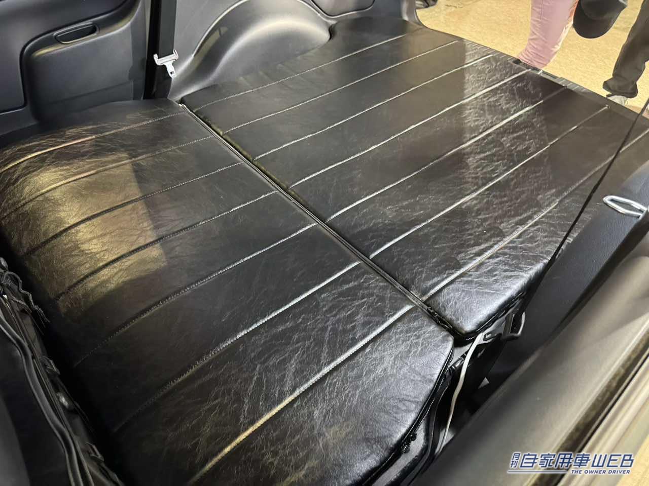 |これは街乗りでも最高にカッコいい! フラットスペースが使いやすいトヨタ プロボックスがベースのキャンパー