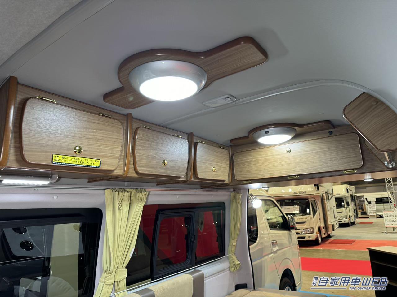 |このボックスシートは広すぎる! フルフラットへの変更も簡単なトヨタ ハイエースがベースのキャンパー