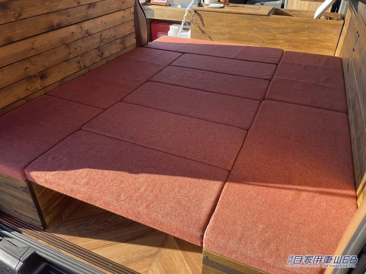 |広い! 便利! しかも雰囲気抜群! 天井まで木材が貼られたトヨタ ハイエースがベースのキャンパー